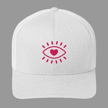 Pretty Eyes Cap with heart pink logo front view